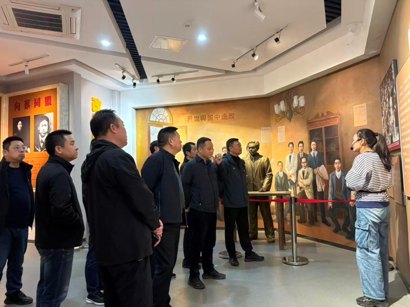 Ӧֿչ⵳ջºɫ Ѫ