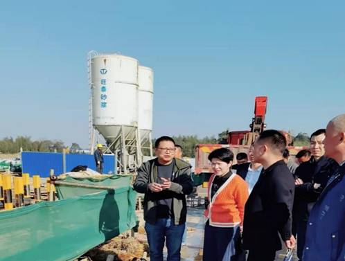 eeed12bbd83cf9ab4fe6f90e5c44dbb