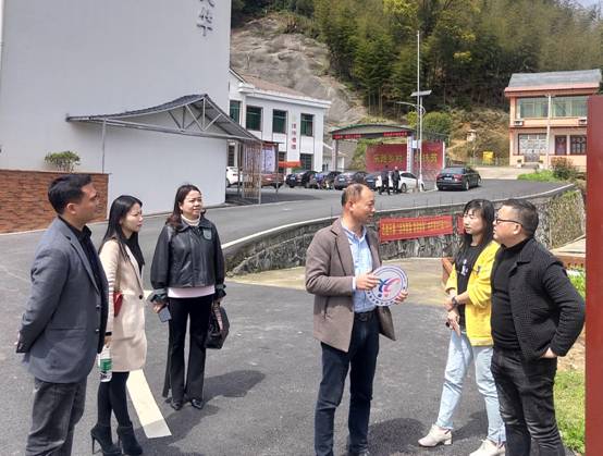 b04639f61297609070f3974b07cf64d