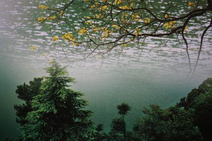 鱼形山湖
