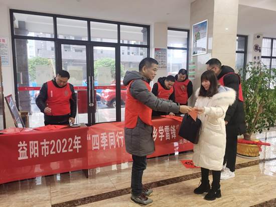 说明: b5dd115705ddd22d47cbf95ac3b748b