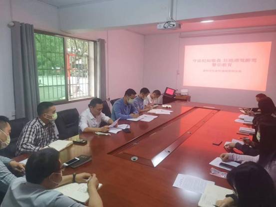 f8082e2d72a04639307ad63ef9d71e8