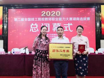 dbaea8e58b2c6423649df85bfcc2fb9