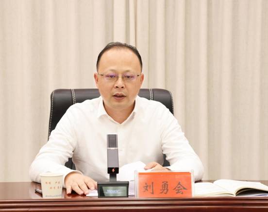 3ef78ac8820f19d5df0d3b8b1e5c693