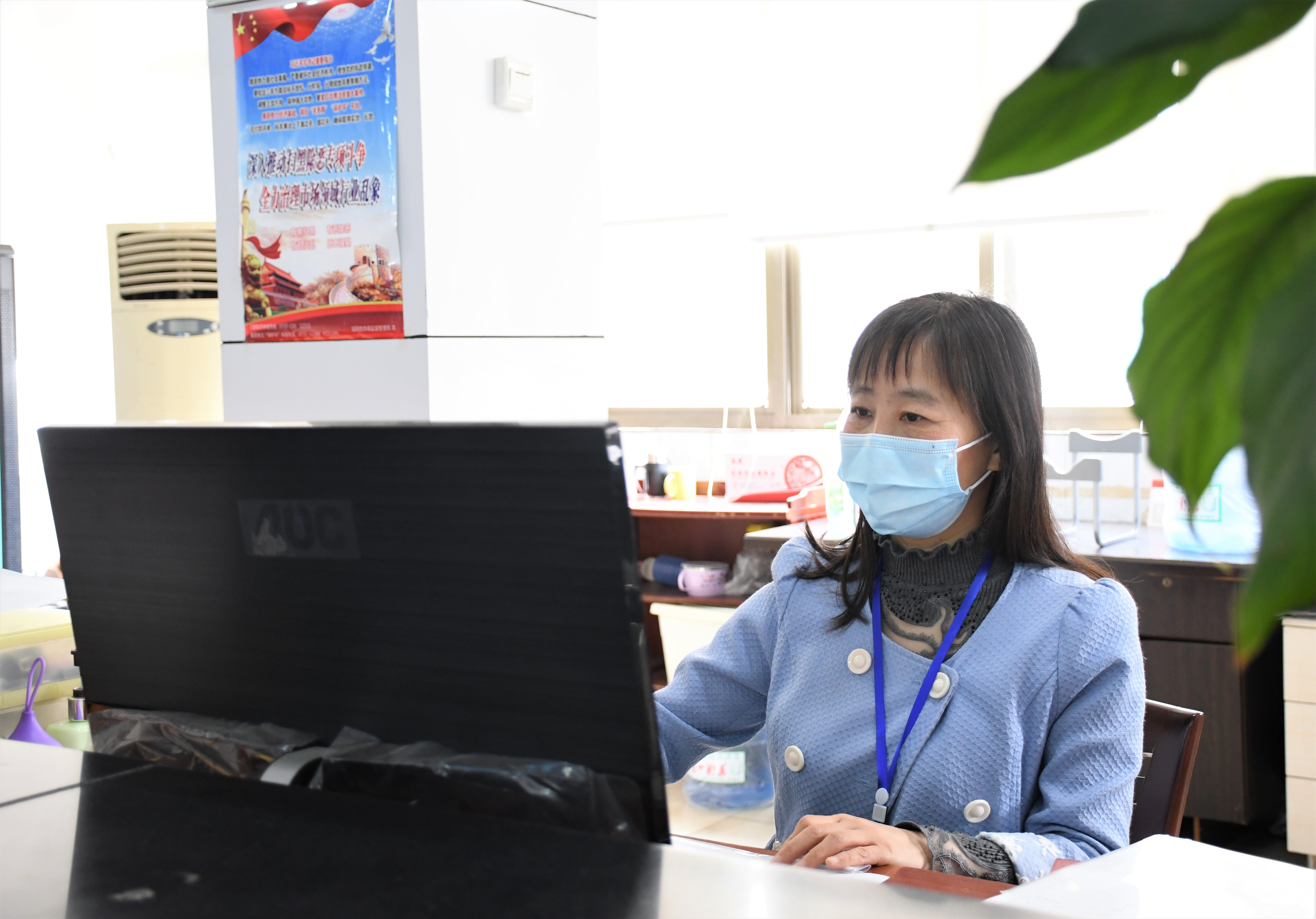 办事大厅(3).JPG 办事大厅(3).JPG