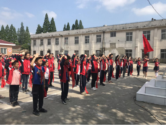 南县麻河口特殊别出心裁过六一